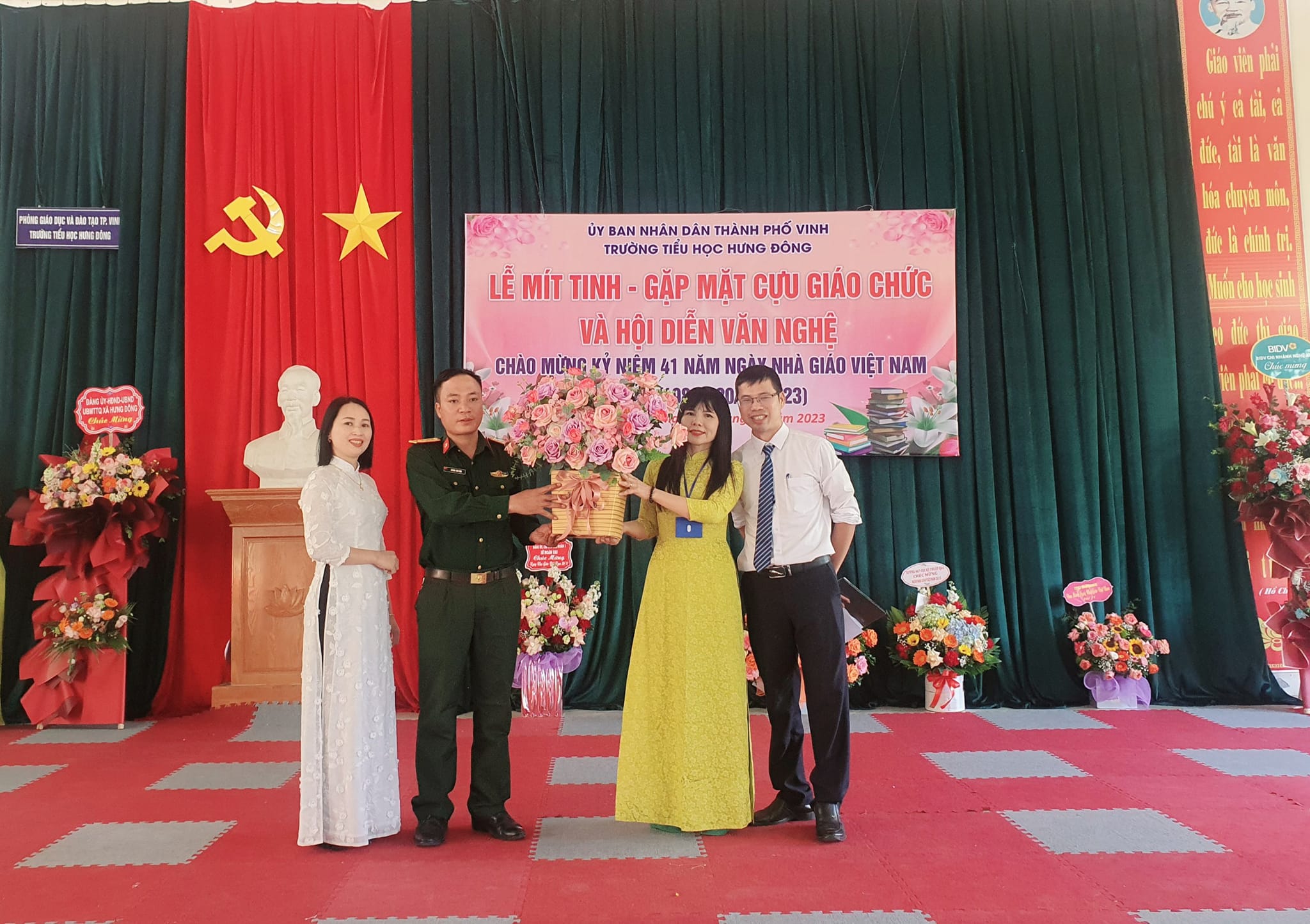 TRƯỜNG TIỂU HỌC HƯNG ĐÔNG TỔ CHỨC BUỔI GẶP GỠ CỰU GIÁO CHỨC VÀ GIAO LƯU VĂN NGHỆ VỚI CÁC TỔ CHỨC ĐOÀN THỂ