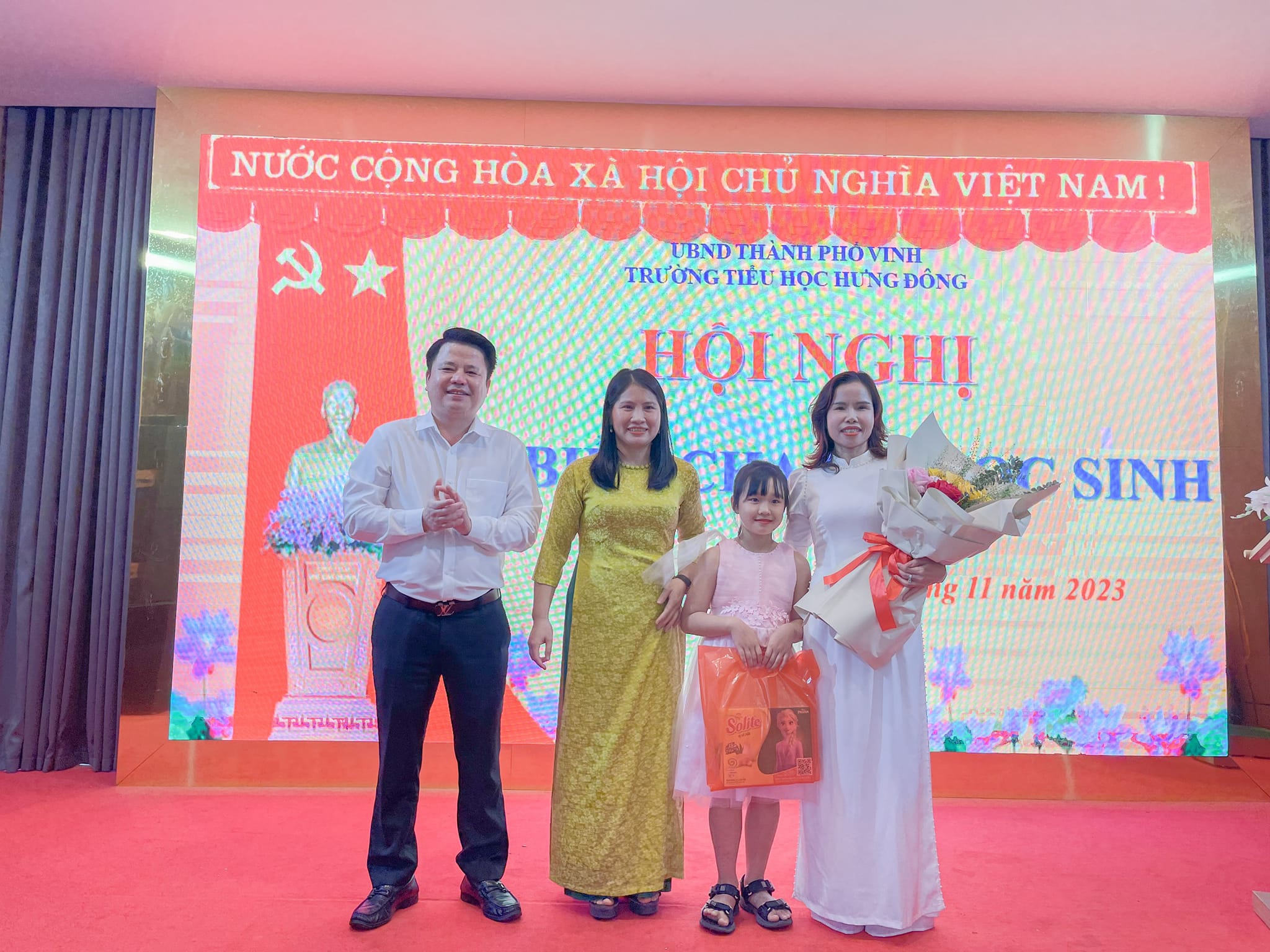 TRƯỜNG TIỂU HỌC HƯNG ĐÔNG ĐÃ TỔ CHỨC HỘI NGHỊ ĐẠI BIỂU HỘI CHA MẸ HỌC SINH NĂM HỌC 2023- 2024.