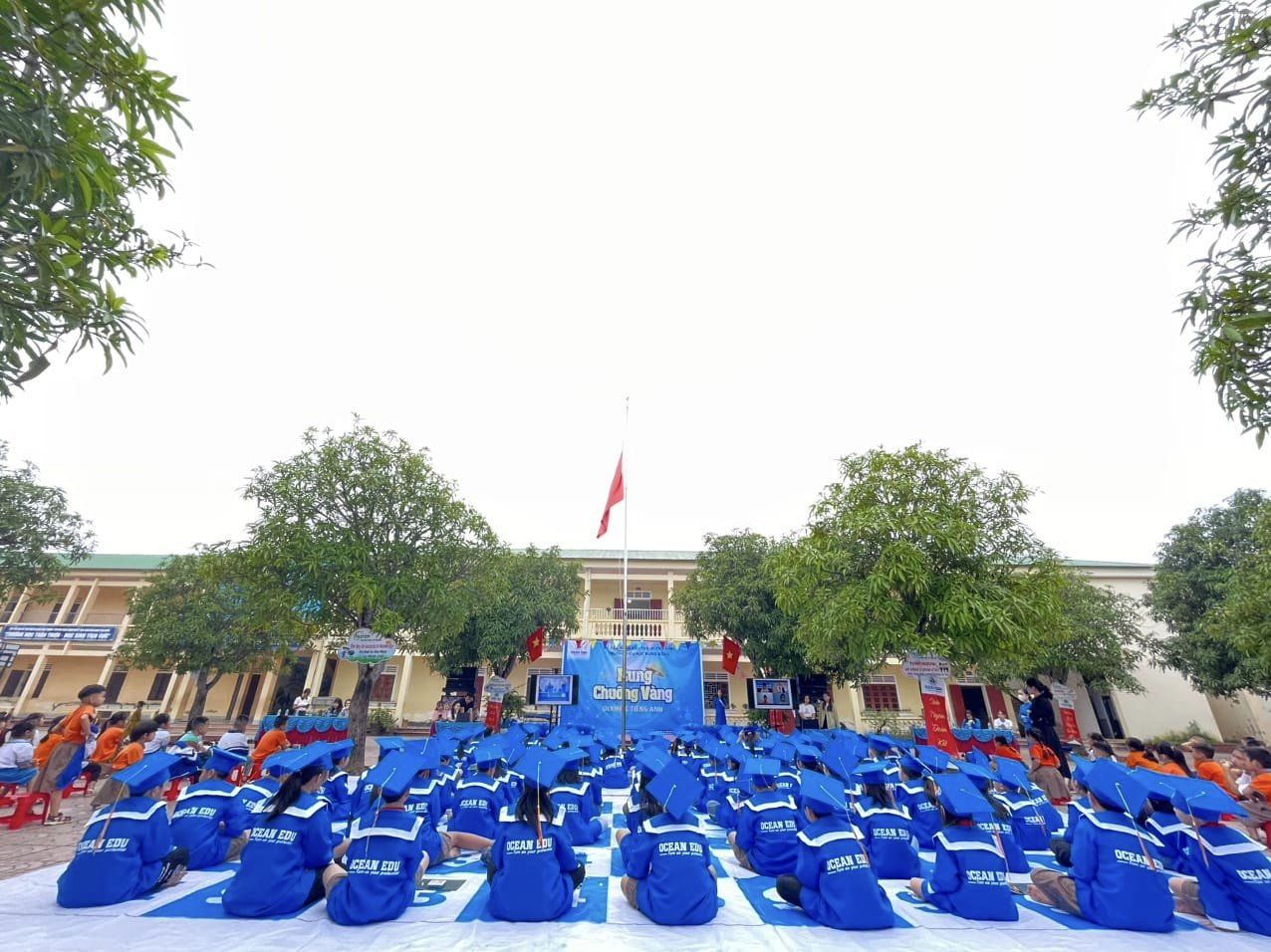 trường Tiểu học Hưng Đông phối hợp cùng trung tâm Tiếng Anh Ocean edu tổ chức thành công Câu lạc bộ Tiếng Anh - Rung chuông vàng