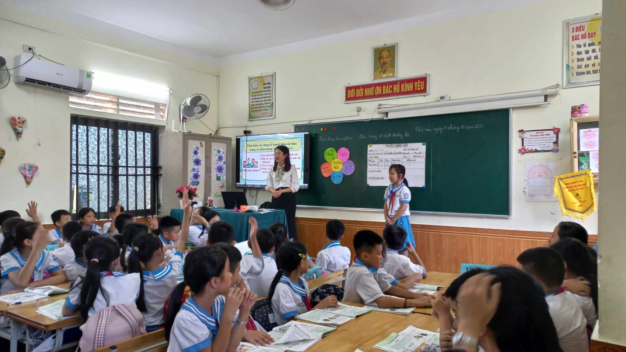 TRƯỜNG TIỂU HỌC HƯNG ĐÔNG - GIÁO VIÊN KHỐI 4 ĐÃ THỰC HIỆN THÀNH CÔNG SINH HOẠT CHUYÊN MÔN CẤP TRƯỜNG - CHUYÊN ĐỀ DẠY HỌC HOẠT ĐỘNG TRẢI NGHIỆM.