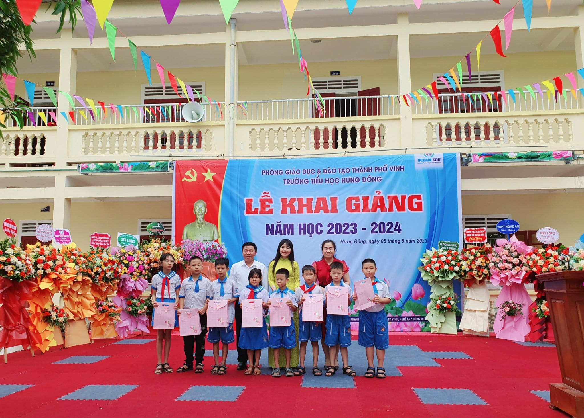 TRƯỜNG TIỂU HỌC HƯNG ĐÔNG HÂN HOAN CHÀO ĐÓN NĂM HỌC MỚI 2023-2024